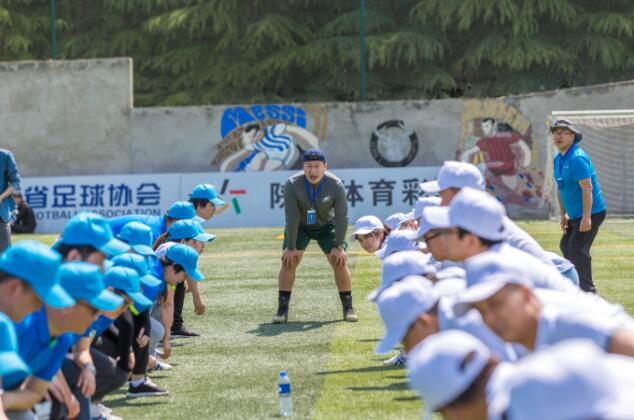 敢想敢做好伙伴—經(jīng)發(fā)建設(shè)公司開展2019年全員橄欖球主題團(tuán)建拓展活動(dòng)